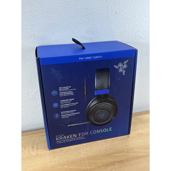 Razer RZ04-02830500-R3U1 Kraken Gaming Headset - Black/Blue - Picture 3 of 14